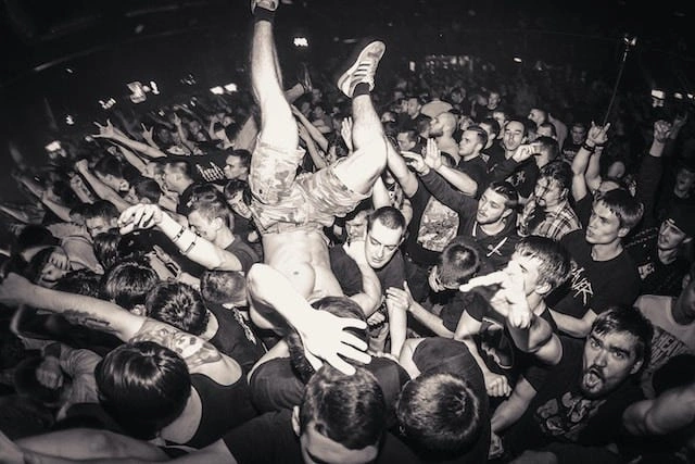 the-sociology-of-the-mosh-pit-inside-the-chaos-of-metal-shows
